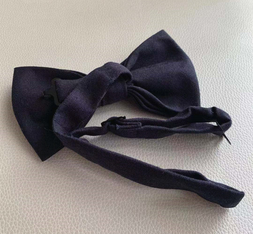 Dark Navy Linen Pre-tied Bow Tie