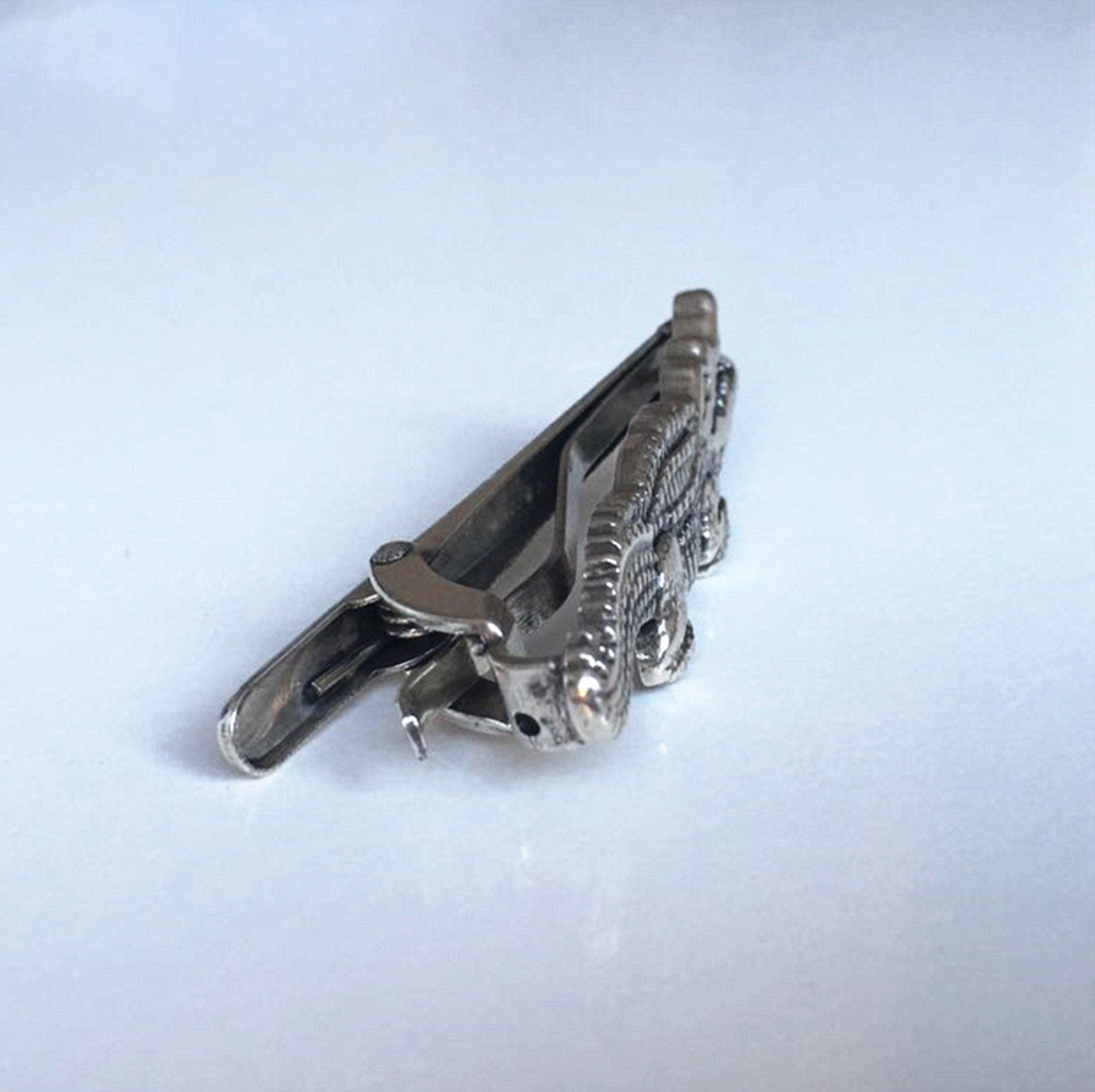 Crocodile Tie Bar Clip