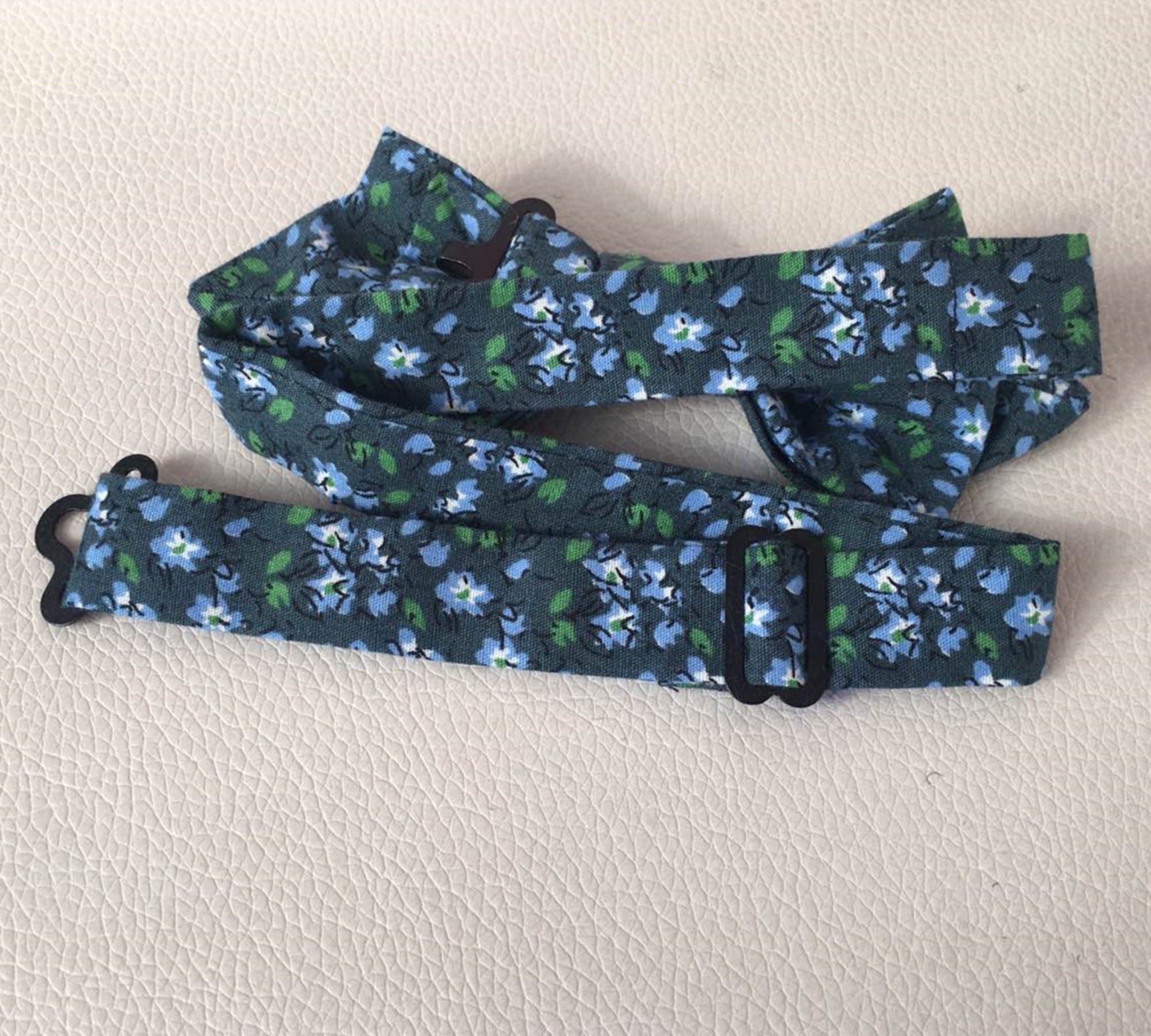 Navy Green Floral Pre-tied Diamond Bow Tie