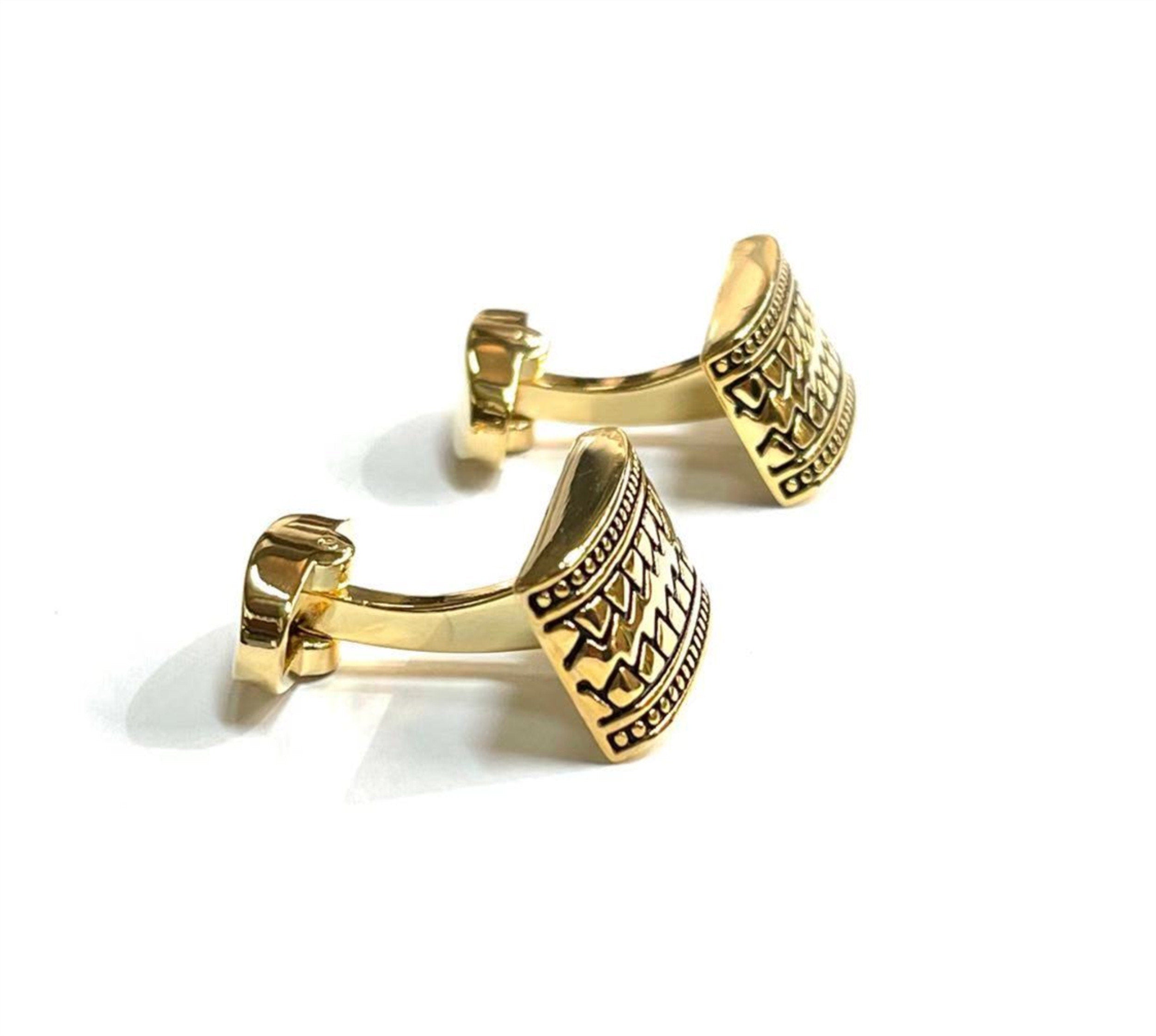 Baroque Antique Gold Cufflinks