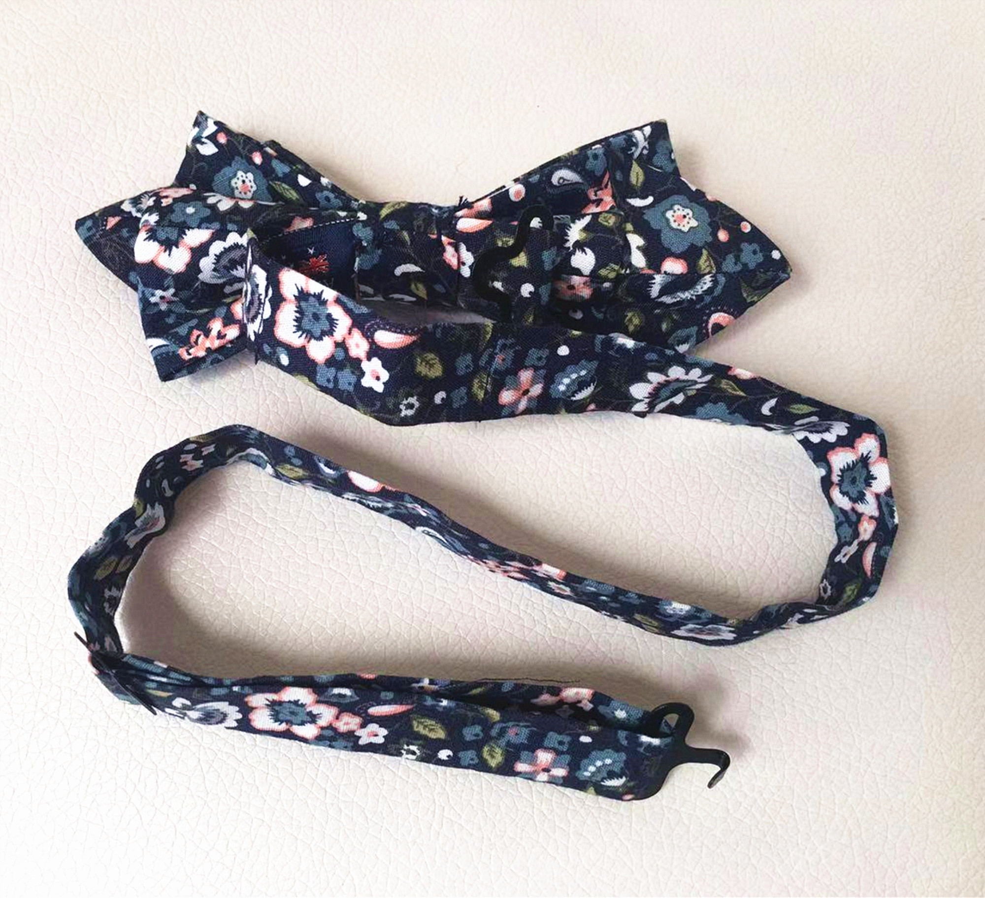 Dark Midnight with White & Pink Floral Pre-tied Diamond Bow Tie